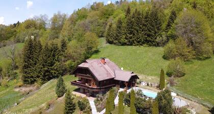 Traumhaftes Ferienhaus für 10 Personen in der Marktgemeinde Velden am Wörthersee