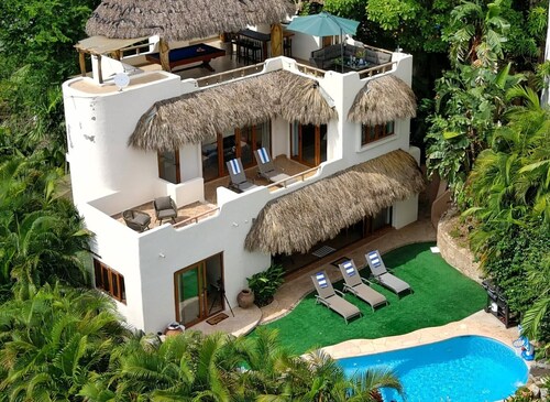 LUXURIOUS 4 BR-4 BA,OCEANVIEW,PRIVATE POOL,BREAKFAST INCLD, 2 BLOCKS TO BEACH