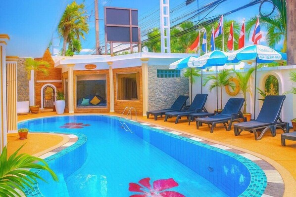 Utomhuspool
