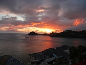 بالقرب من الشاطئ