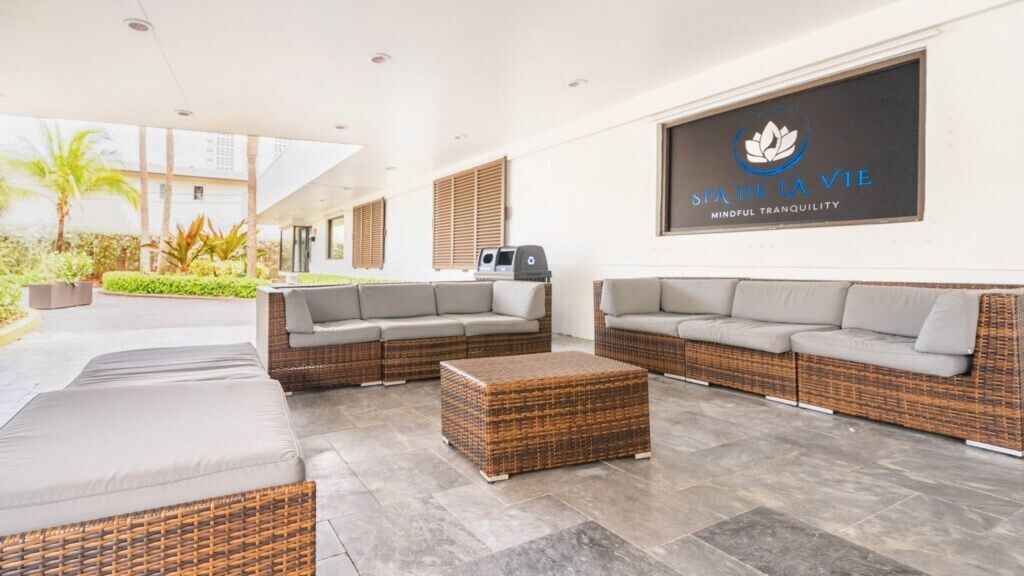 Wyndham Sea Gardens - Spacious Studio Condo