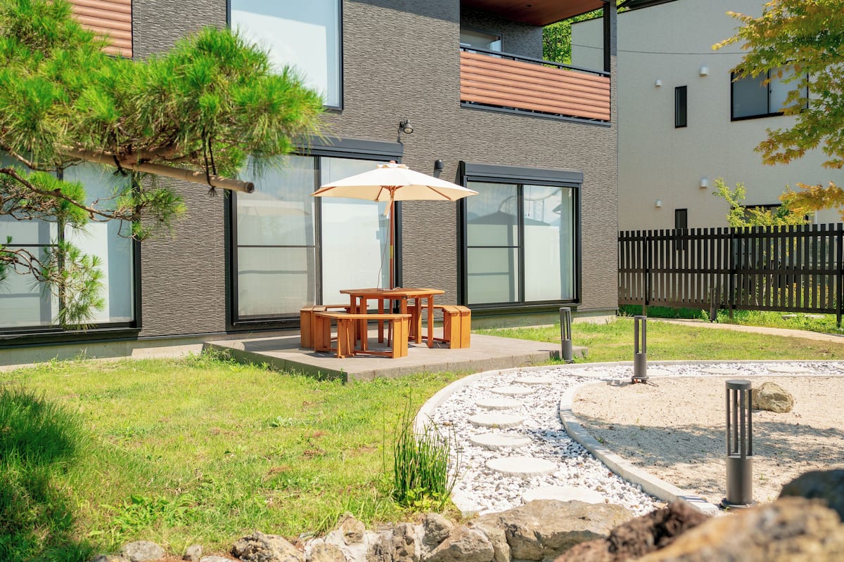 Balcony Villa with Mt. Fuji View Bath - Type A, Non Smoking | 2 bedrooms, in-room safe, individually decorated, blackout drapes