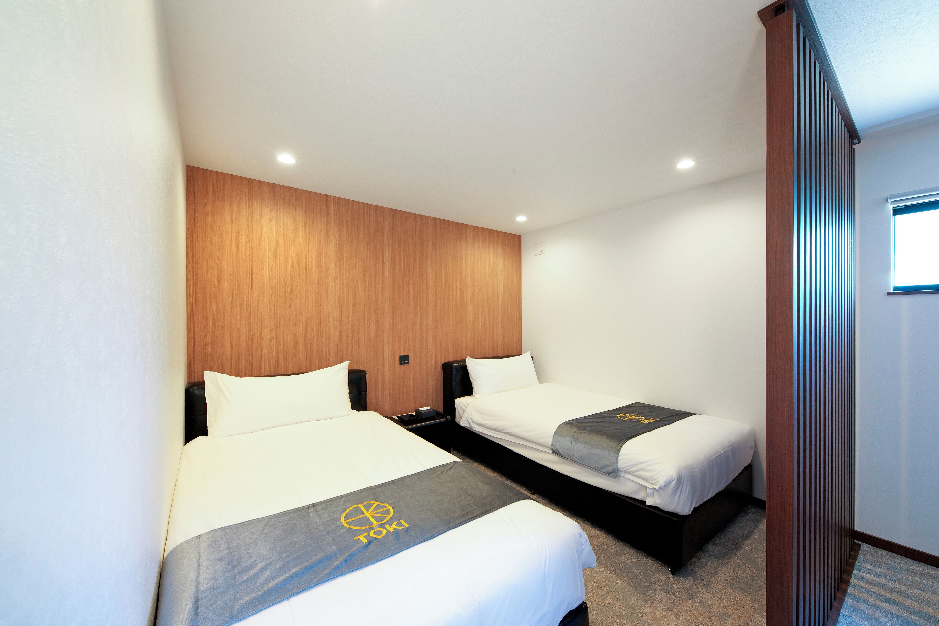 Villa, ikke-røyk (Rooftop, Theater Room, Type B) | Safe på rommet, individuelt dekorert og blendingsgardiner