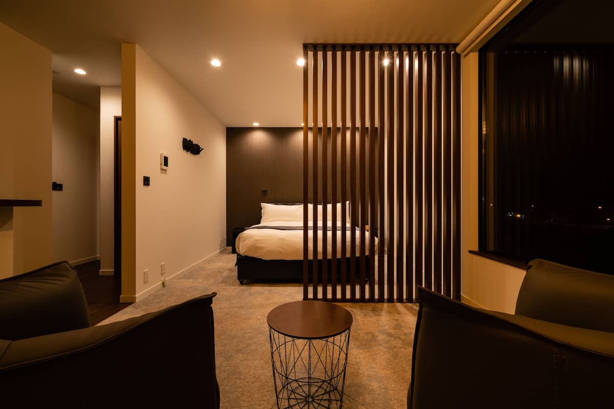 Rooftop Villa, Non Smoking | 2 bedrooms, in-room safe, individually decorated, blackout drapes