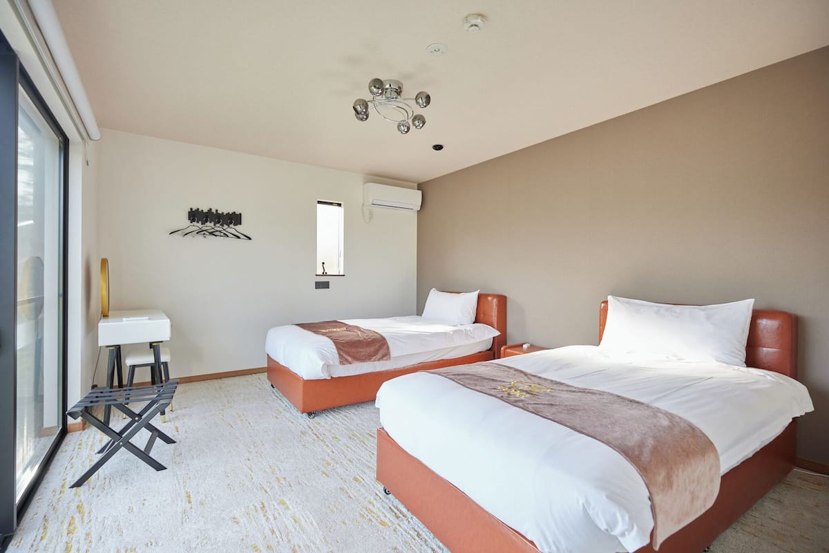 Huvila, tupakointi kielletty (Mt. Fuji View Bath, Type B) | 2 makuuhuonetta, tallelokero huoneessa, yksilöllisesti sisustettu