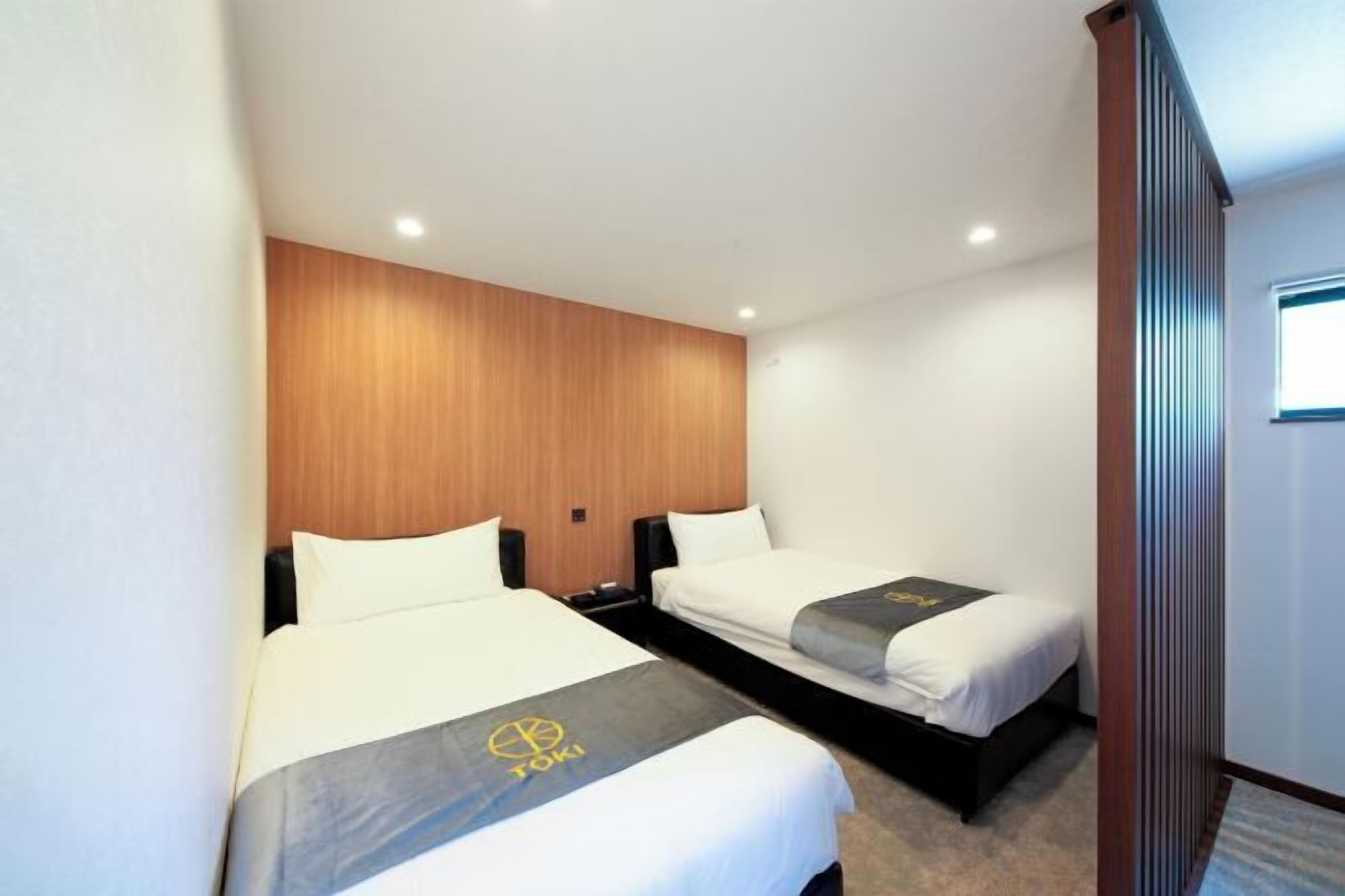 In-room safe, individually decorated, blackout curtains, free WiFi