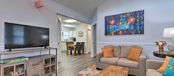 Downtown Ocean Springs Duplex w/ A/C 1 Mi to Beach