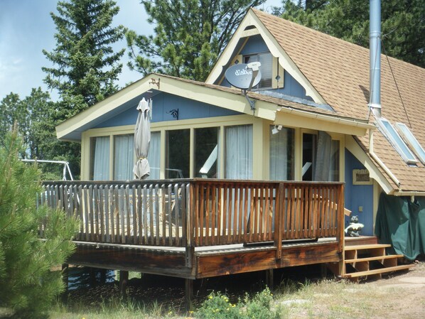 Exterior detail - Mac's Place Cripple Creek cabin (Cripple Creek)