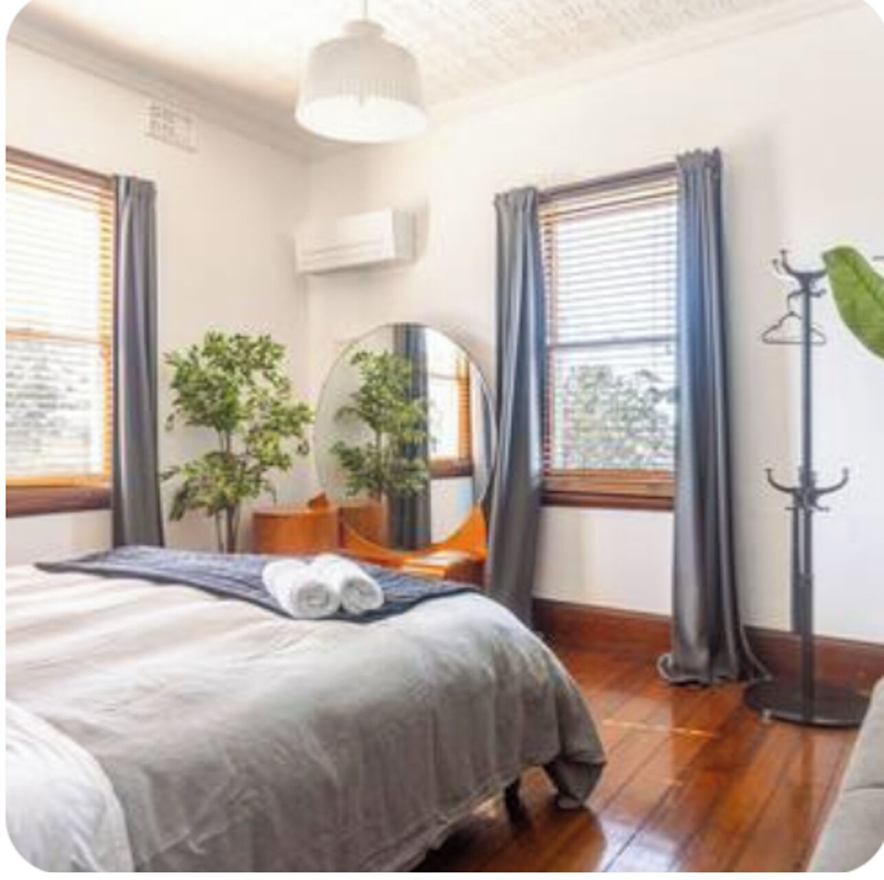 Premium bedding, down comforters, pillowtop beds, WiFi (free)