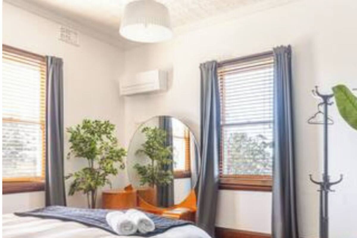 Premium bedding, down comforters, pillowtop beds, WiFi (free)