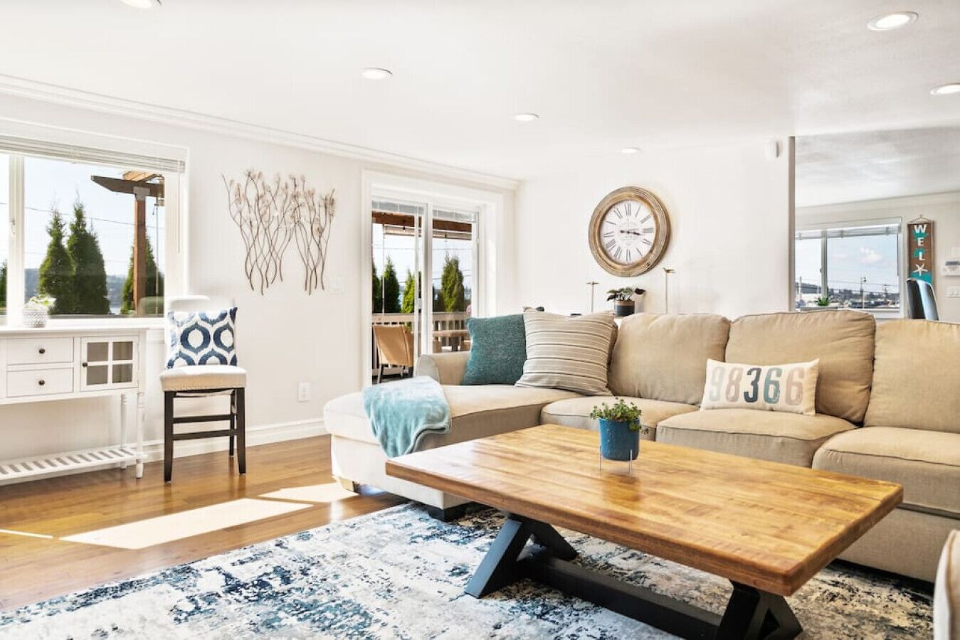 TV connectée, cheminée, jeux vidéo