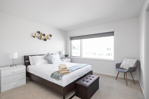House (3 Bedrooms) - Modern Penthouse on Mass By CozySuites (Indianapolis)