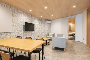 Suite Room, Non Smoking | Living area | Flat-screen TV