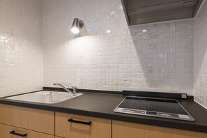 Suite Room, Non Smoking | Private kitchen | Fridge, microwave, stovetop, cookware/dishes/utensils - J-STAY Beppu indigo (Beppu)