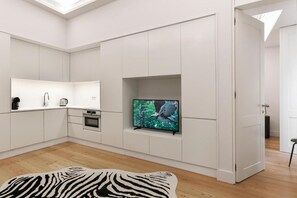 Appartamento Standard, 1 camera da letto | 1 camera, una cassaforte in camera, insonorizzazione