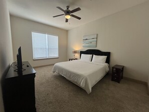 2 bedrooms, iron/ironing board, WiFi, bed sheets - Apartment by Medical Center (Houston)