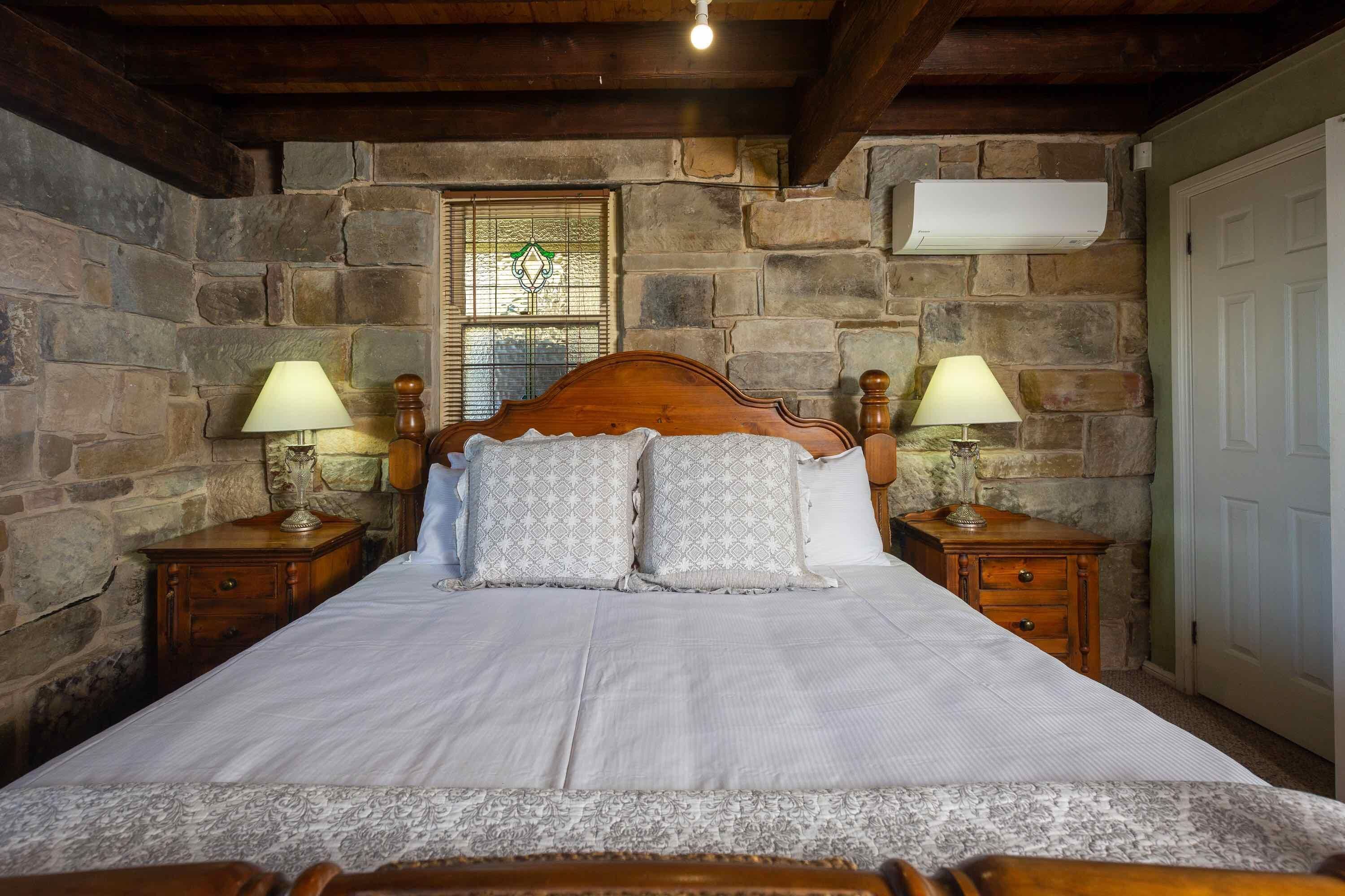 Bimbadeen Mountain House - Valley views abound from this unique stone home — image 17