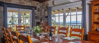 Bimbadeen Mountain House - Valley views abound from this unique stone home