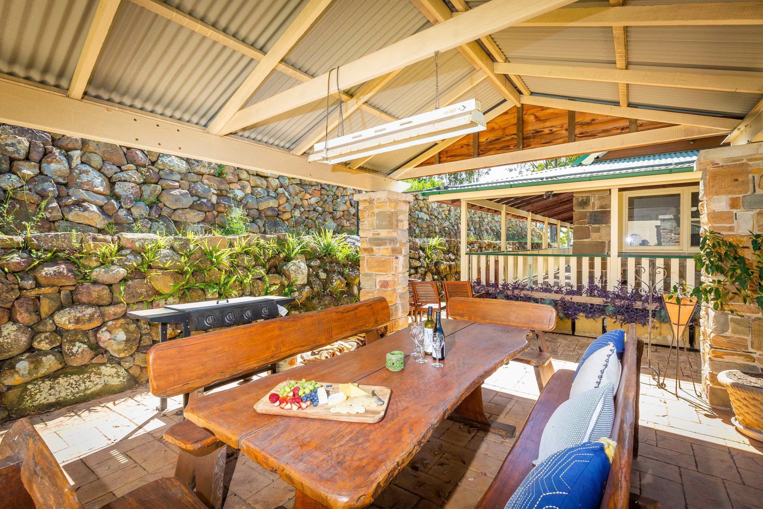 Bimbadeen Mountain Retreat - Mountainside retreat with panoramic views — image 21