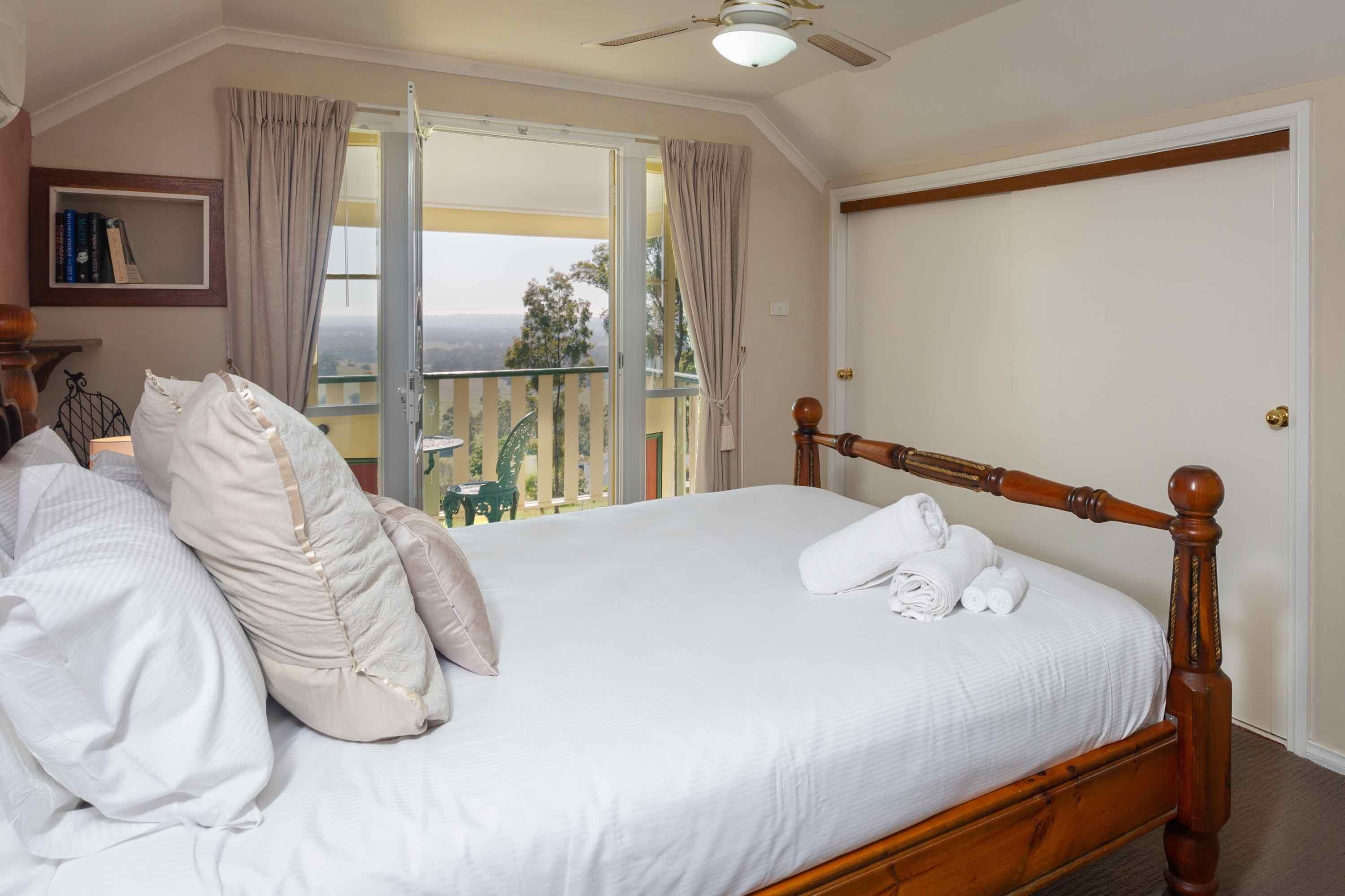 Bimbadeen Mountain Retreat - Mountainside retreat with panoramic views — image 7