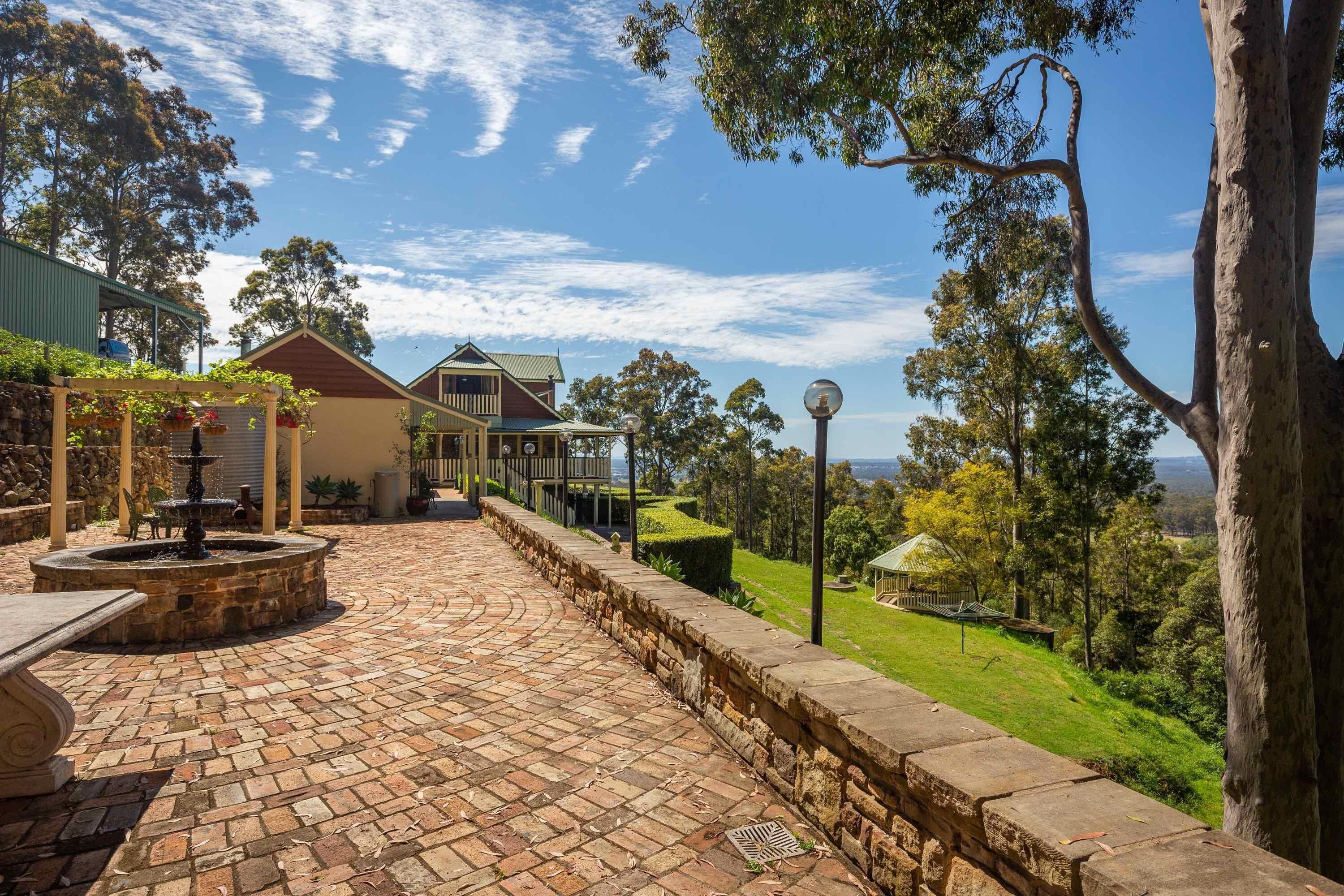 Bimbadeen Mountain Retreat - Mountainside retreat with panoramic views — image 28