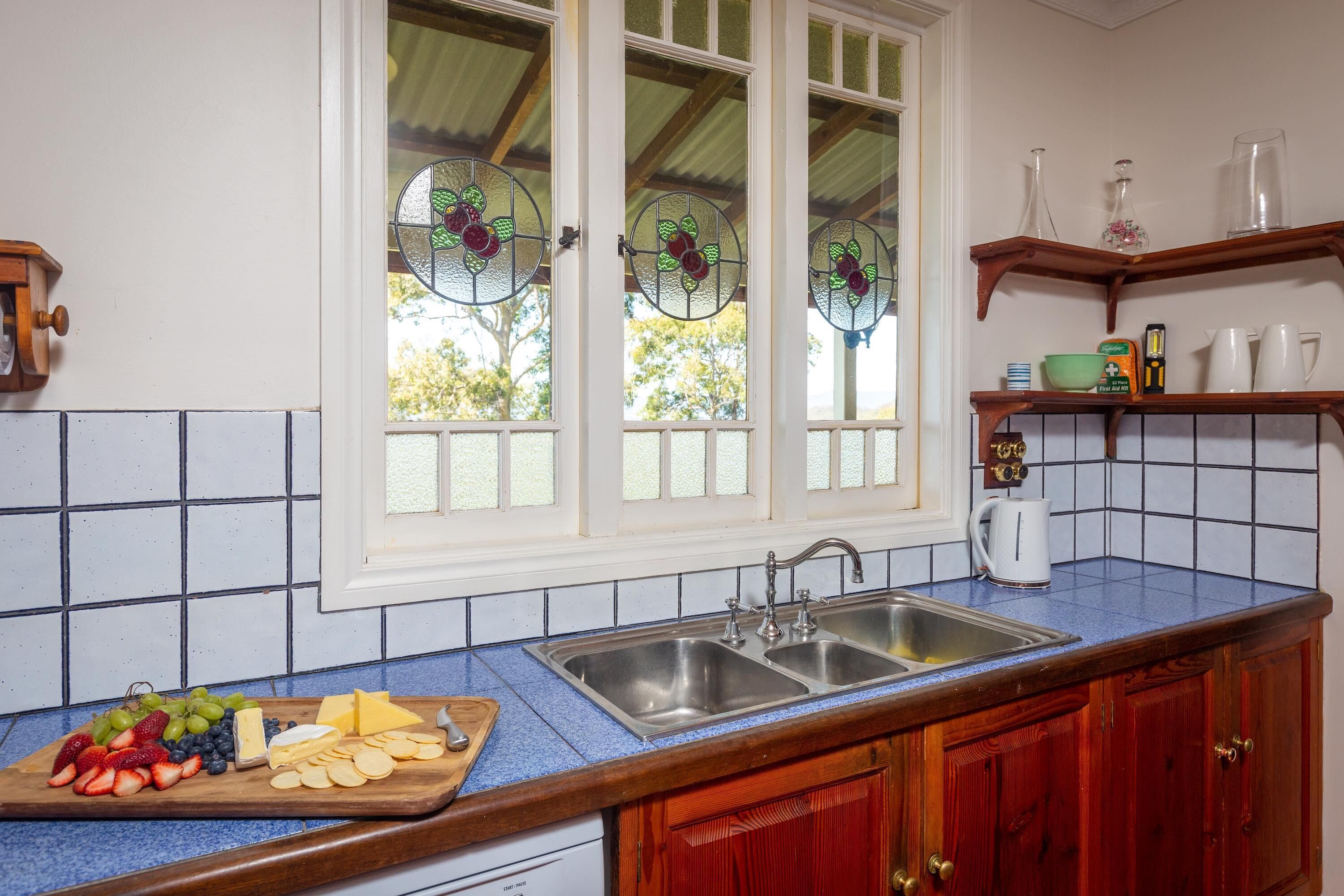 Bimbadeen Mountain Retreat - Mountainside retreat with panoramic views — image 5