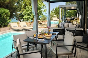 Amber Sea Luxury Holiday Home with private pool | Vue de la chambre