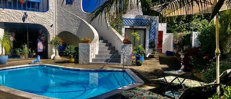 Outdoor pool, a heated pool