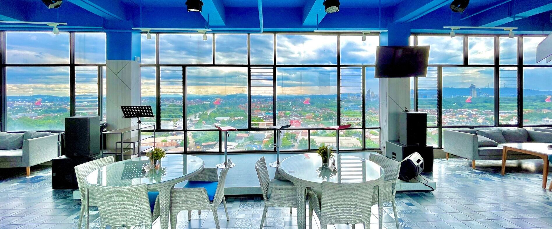 4 Star Hotels