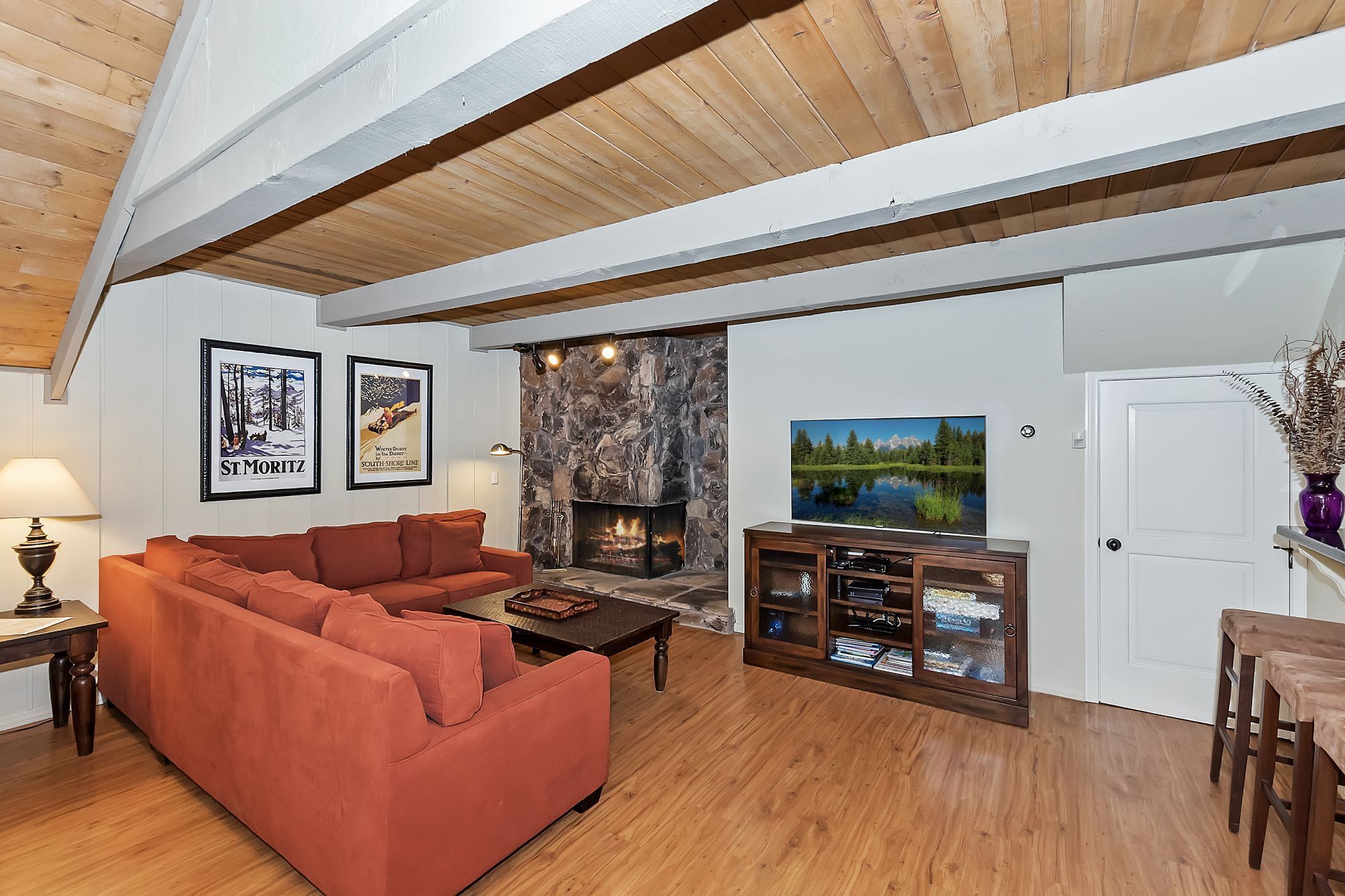 Bear Hug by Summit by Destination Big Bear : Set at the Base of Snow Summit Resort!