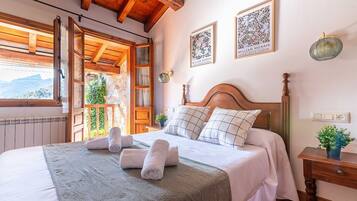 3 bedrooms, WiFi, bed sheets