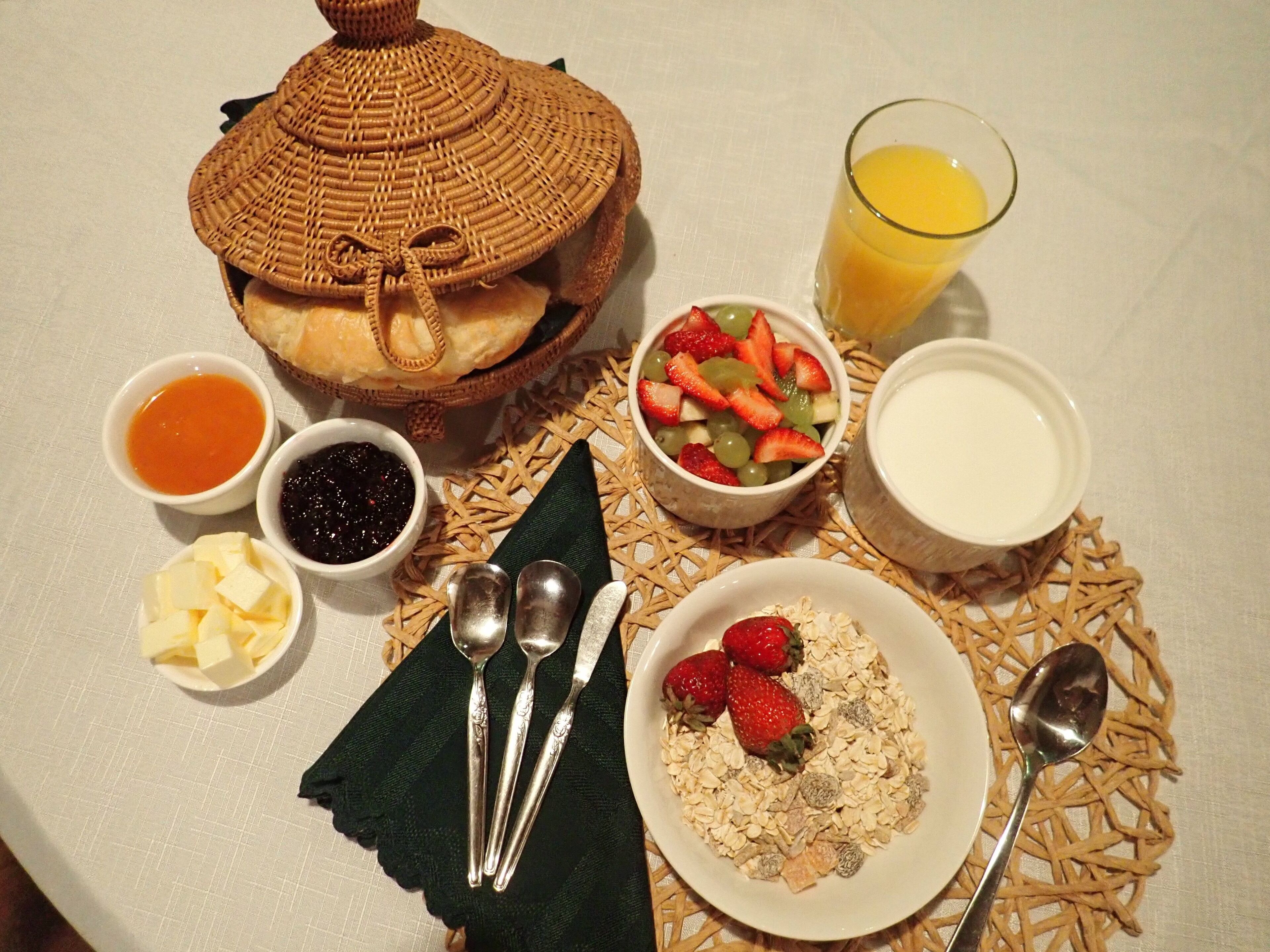 Luxury B@B  in historic  quiet leafy  suburb  2km from Adelaide CBD  — image 8