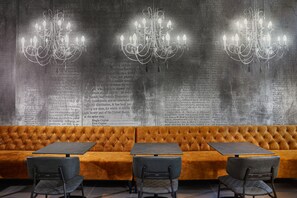 Breakfast area - MiraMe Athens Boutique Hotel-House of Gastronomy (Athens)