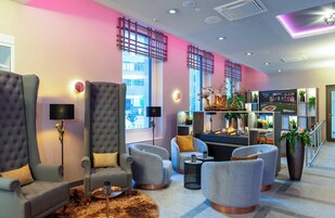 Sala de estar en el lobby