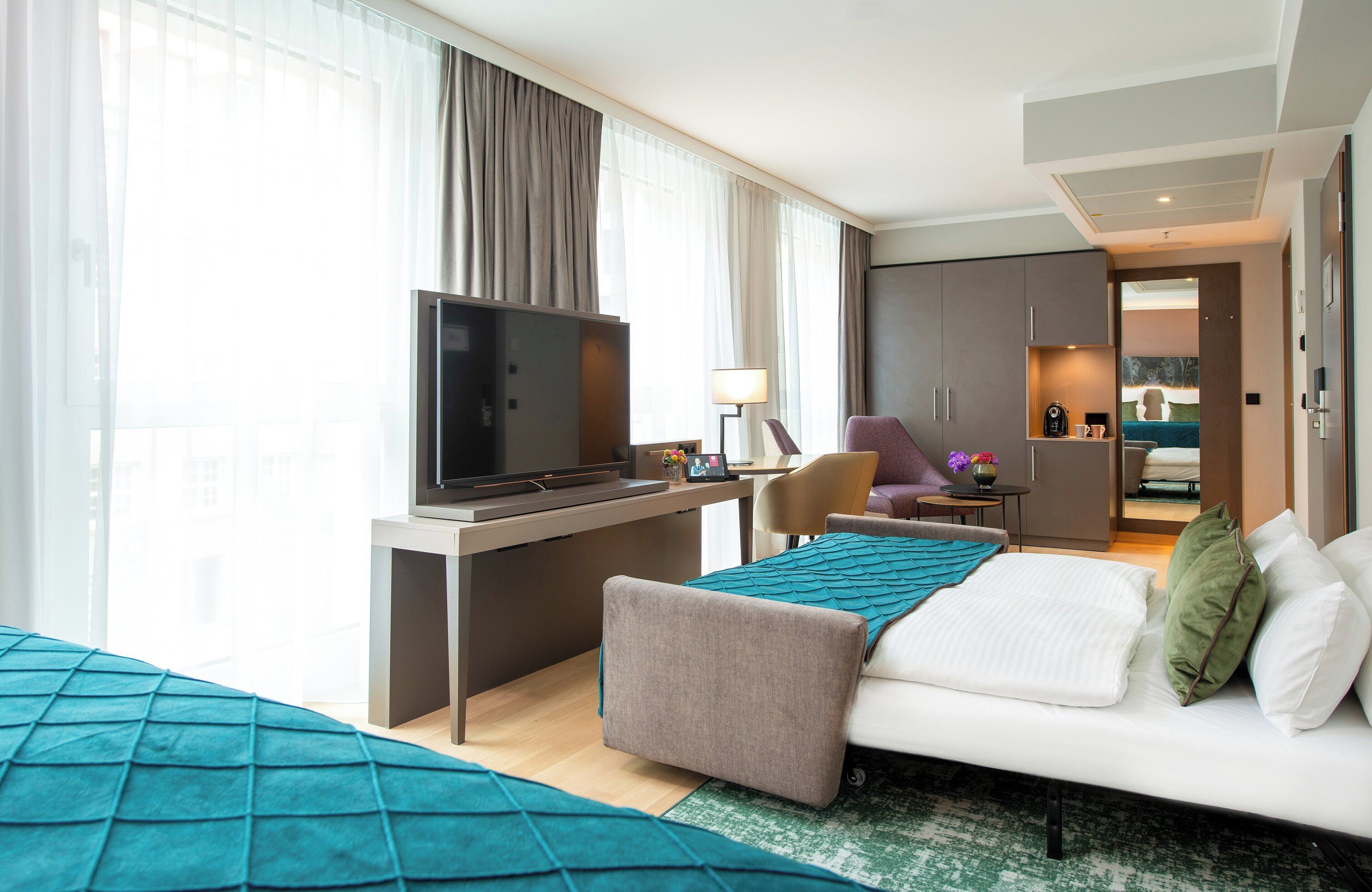 1 bedroom, in-room safe, desk, laptop workspace