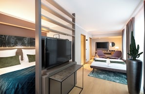 1 bedroom, in-room safe, desk, laptop workspace