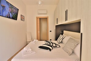 2 bedrooms, individually furnished, iron/ironing board, free WiFi - New Suite Sorrento (Sorrento)