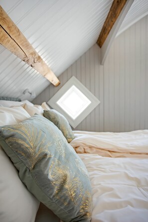 Wifi gratis y ropa de cama 