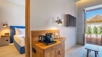 Superior-suite - boblebad | Minibar, pengeskab på værelset, skrivebord