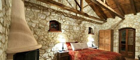 Double Room | 1 bedroom, free WiFi, bed sheets