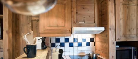 Fridge, microwave, dishwasher