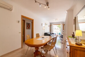 Interior -  Holiday home close to the beach in Can Picafort, very family friendly (Santa Margalida)