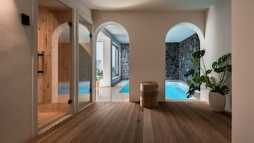 Couples treatment room(s), sauna, steam room, body treatments