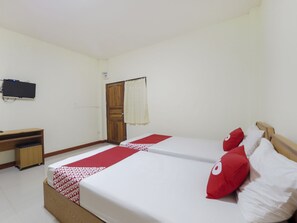 Phòng 2 giường đơn Deluxe | Bàn, truy cập Internet không dây miễn phí, bộ trải giường 