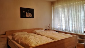 2 habitaciones, wifi gratis y ropa de cama 