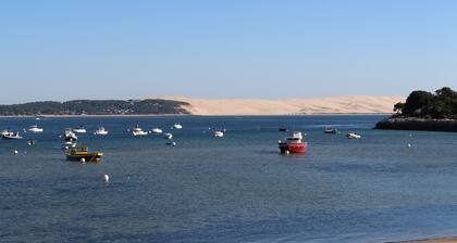 200m from the beach: Charming fully-equipped house with sunny terrace