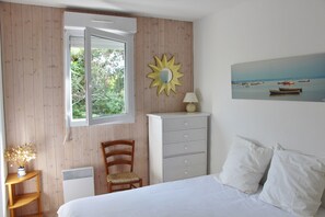 3 bedrooms, iron/ironing board, WiFi