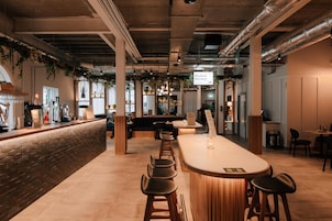 Bar (en la propiedad)