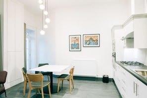 Electric kettle - Haslem Hotel (Lisburn)