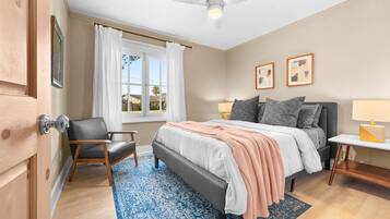 3 室のベッドルーム、アイロン / アイロン台、旅行用ベビーベッド、WiFi